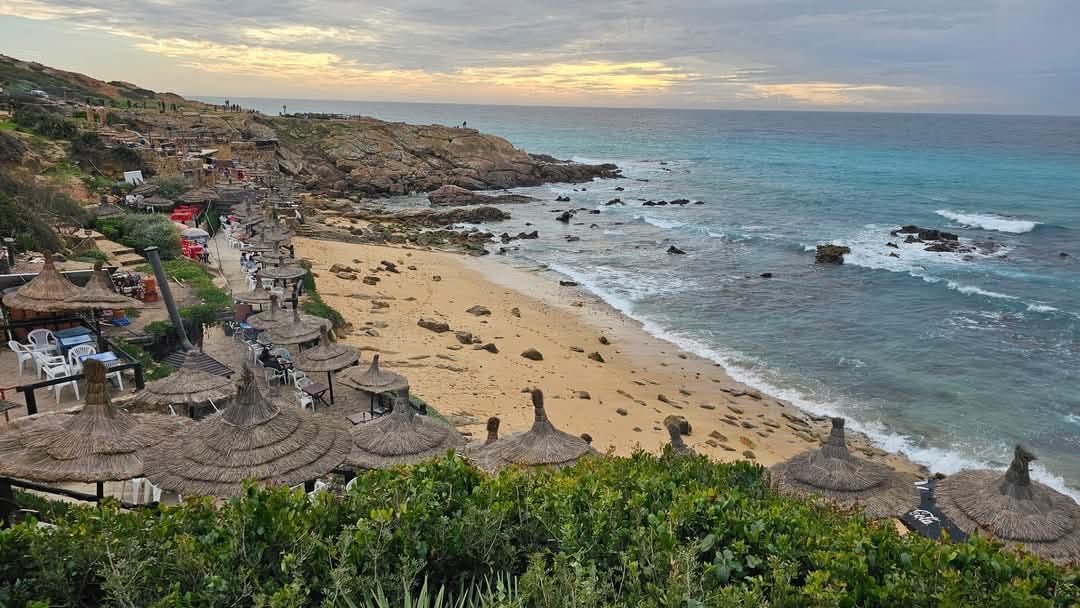 Plage Bouhendia