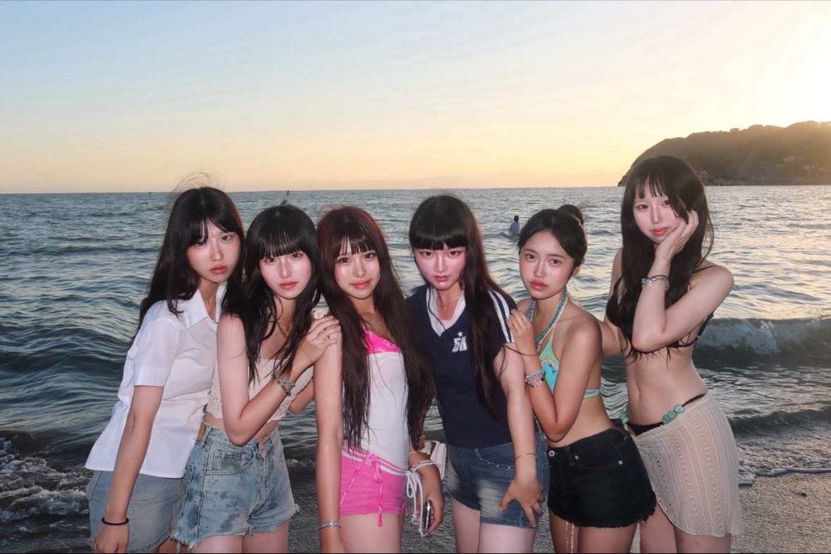 海🐬🫧 - みんなで海に行ってsunsetをみるのがほんとにおすすめ> ̫< ♡
沢山綺麗な写真とか可愛い写真撮れるからその日はストーリー沢山上げちゃう!!笑