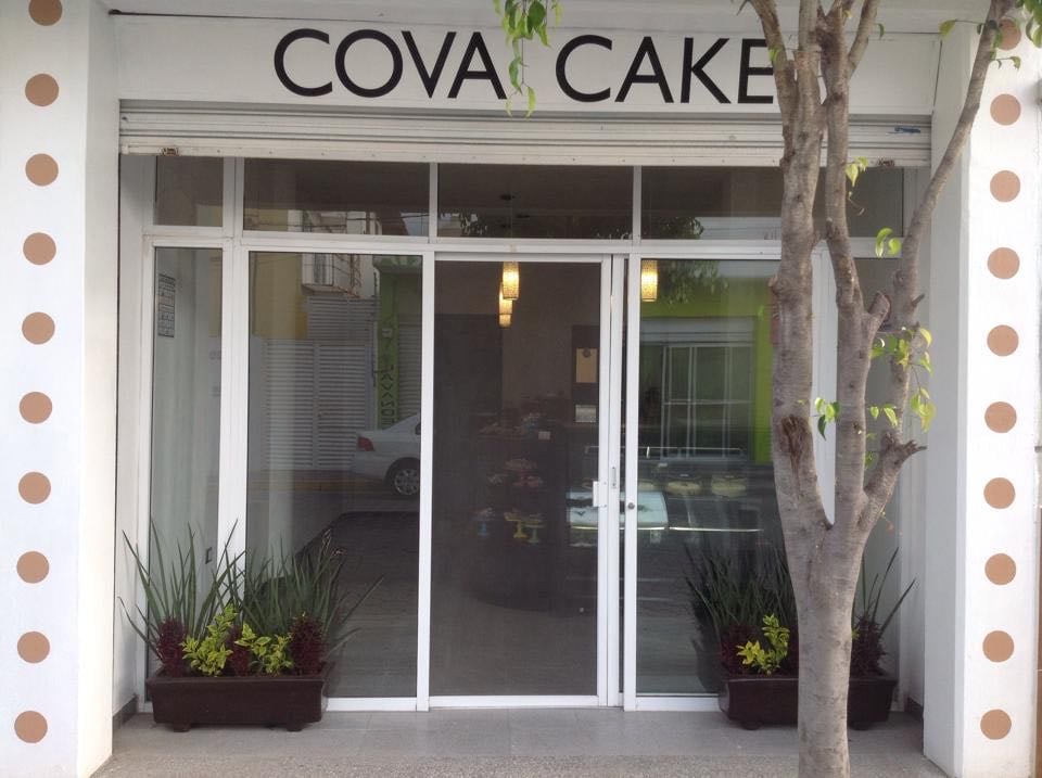 Cova Cake - No tienen la mejor decoraciĂłn pero sin duda el sabor es deli, el pastel de zanahoria es un most