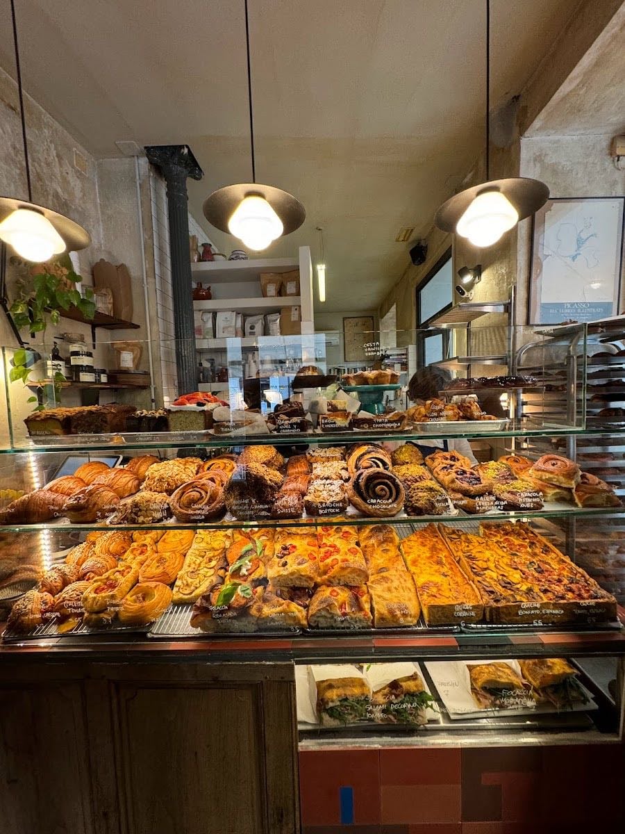 Alma Nomad Bakery