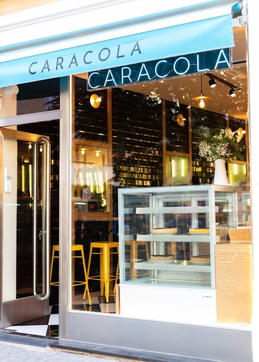 Caracola Chueca - (Y tarta queso)