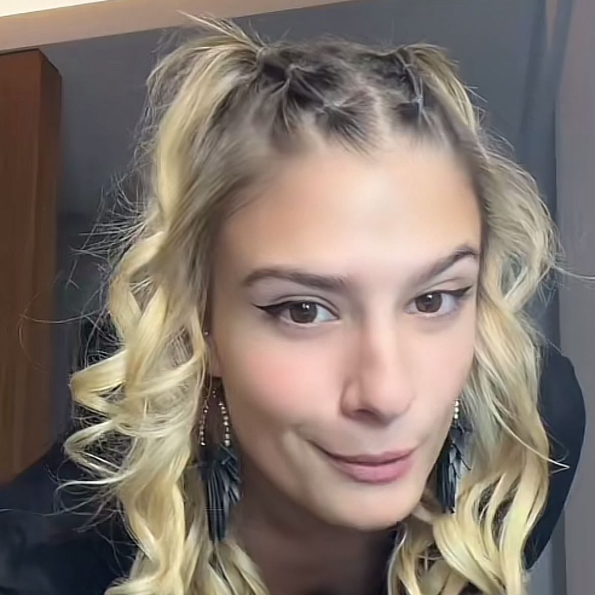 Trenza cocida arriba y suelto