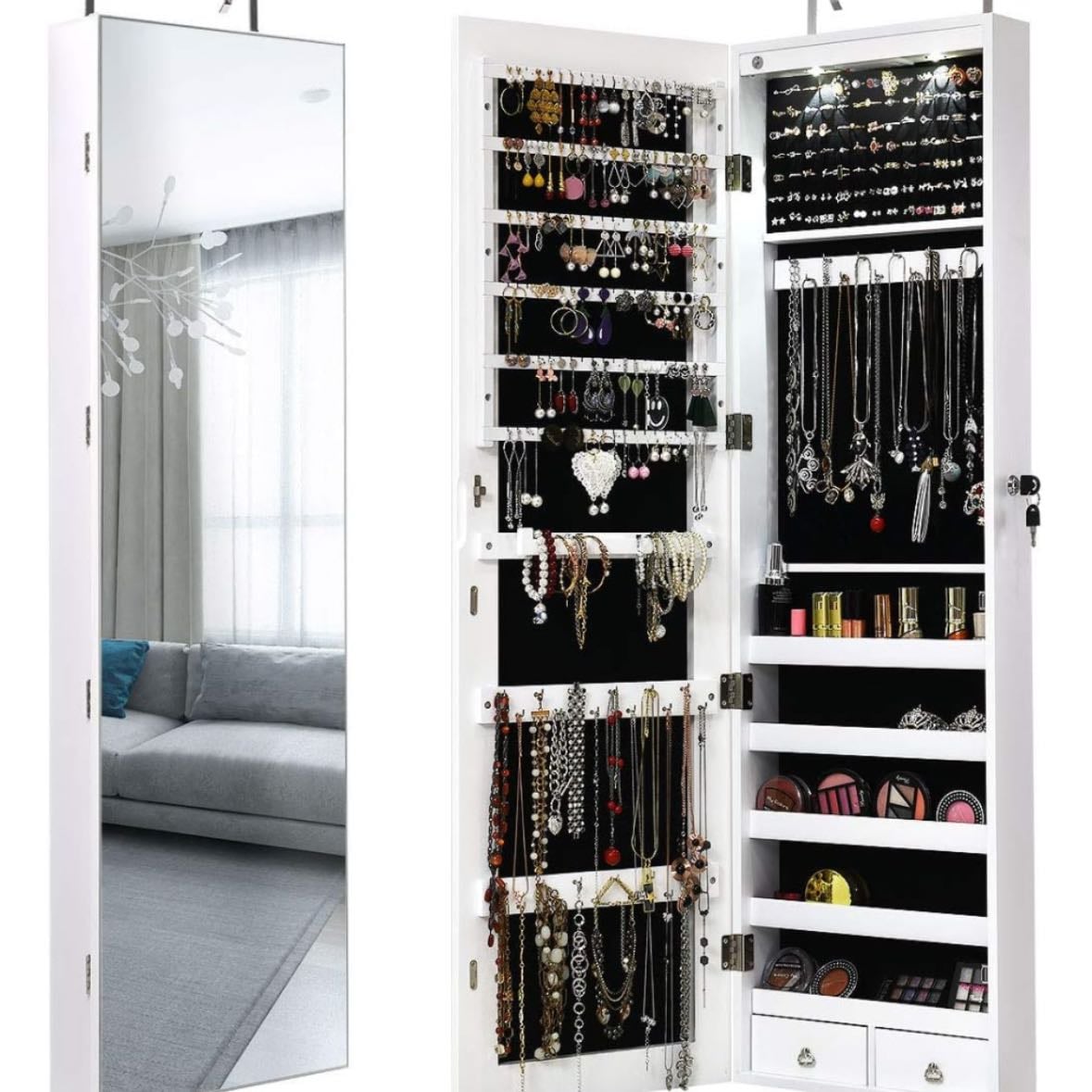 secret jewlery cupboard