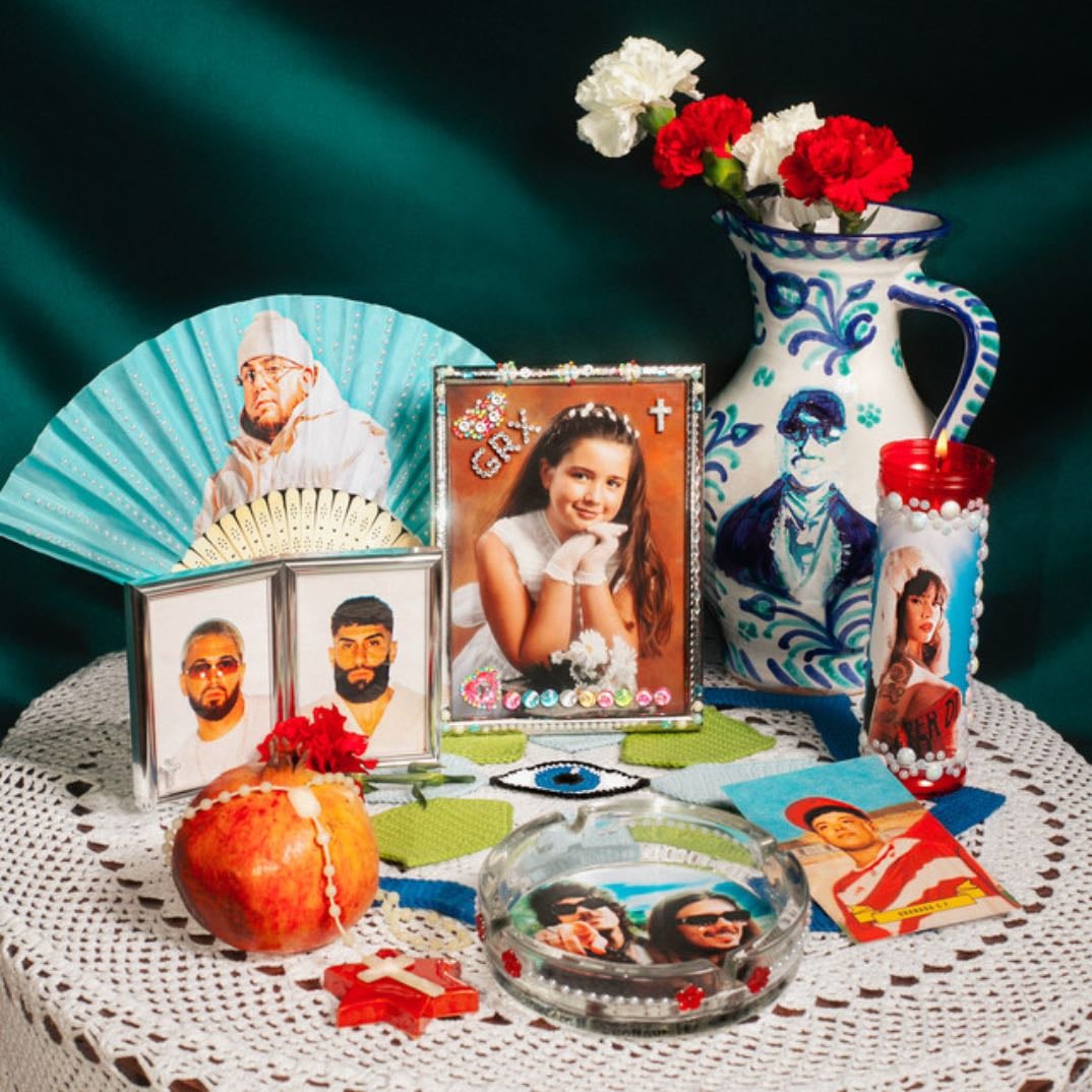 EL DRAGÓN / GRX - Album · Lola Indigo