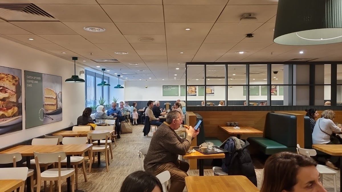 M&S Cafe