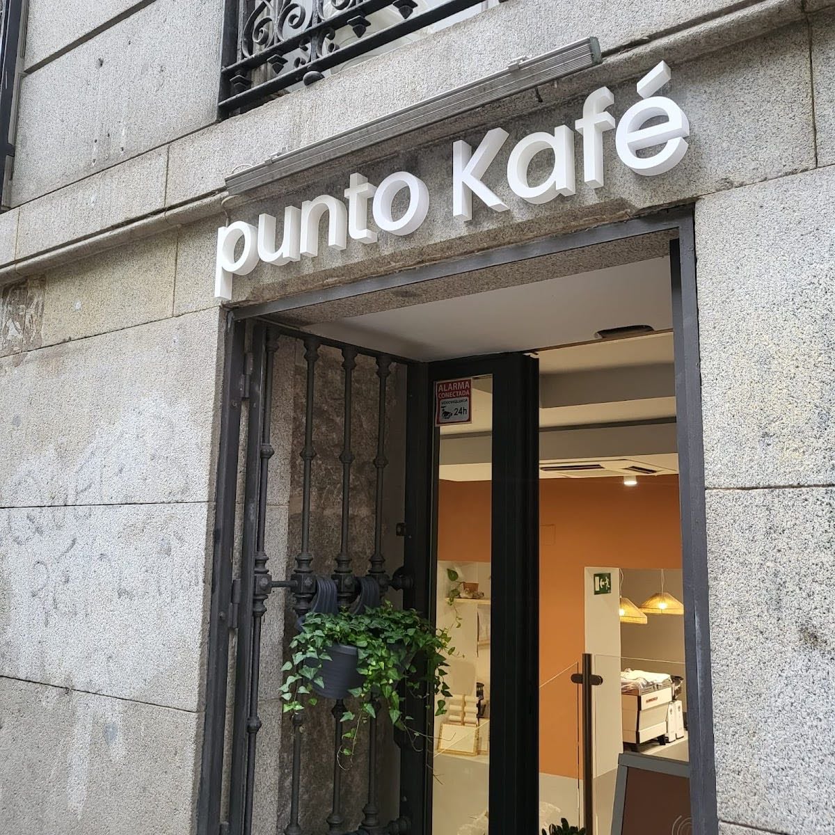 punto Kafé - Cafetería de Especialidad