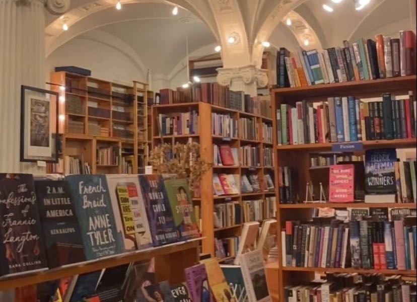 Life’s Library - Books hypelist by Valentina de la Rosa