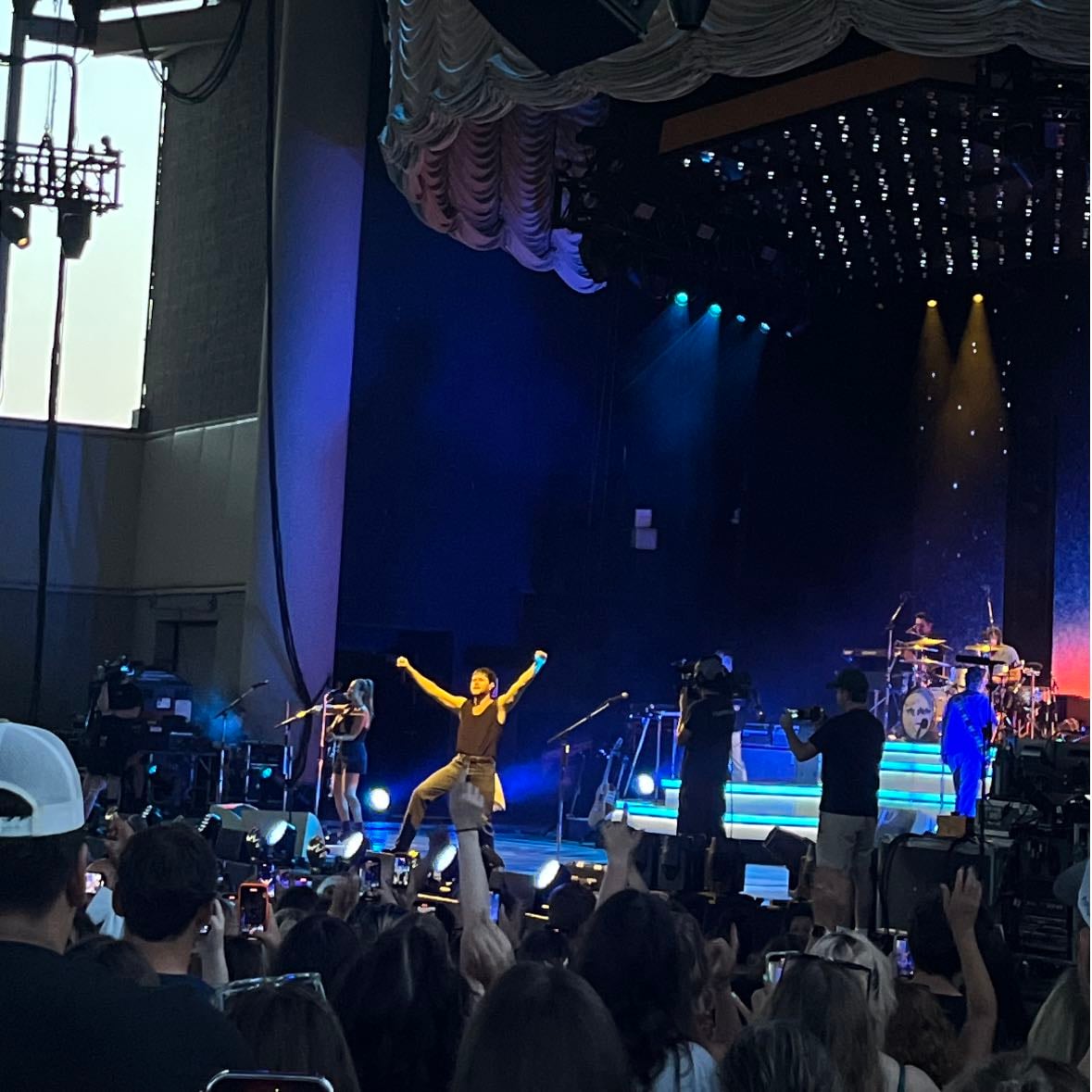 Niall Horan noblsville Indiana - HE PLAYED FLICKER