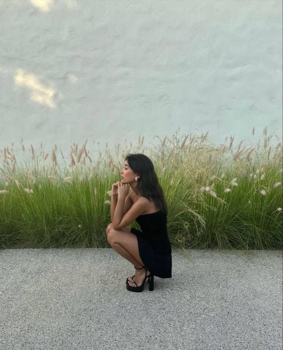 Moya Mawhinney - paris diaries, cozy chitchat, travel & high end fashion