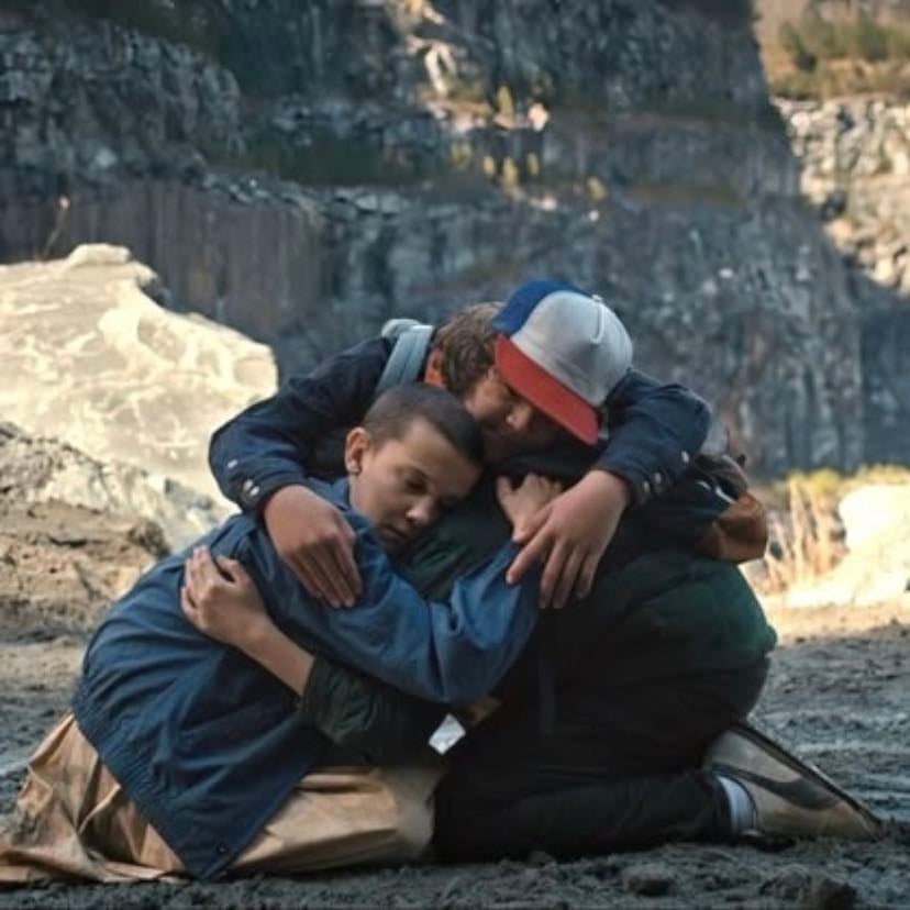 Stranger Things - Ross Duffer, Matt Duffer · 2016