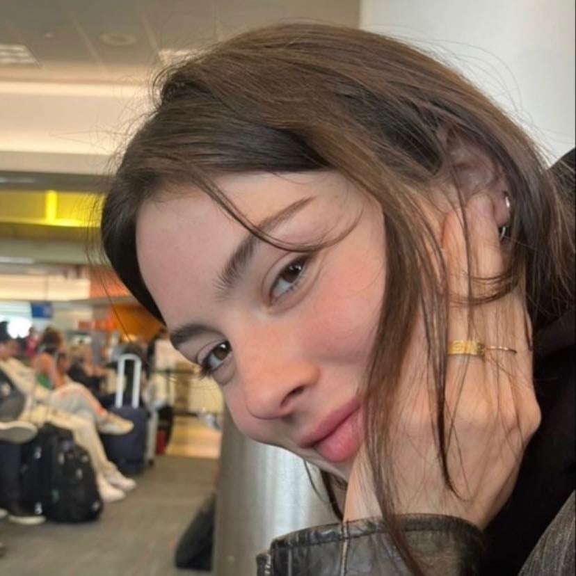 gracie abrams - aka me