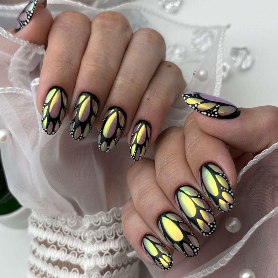 Mariposa 🦋 con efecto escarabajo - Ago’23