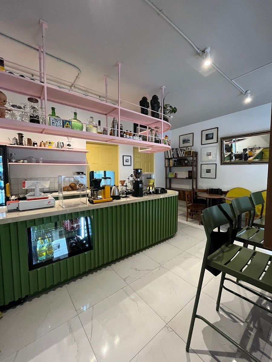 Molona Café