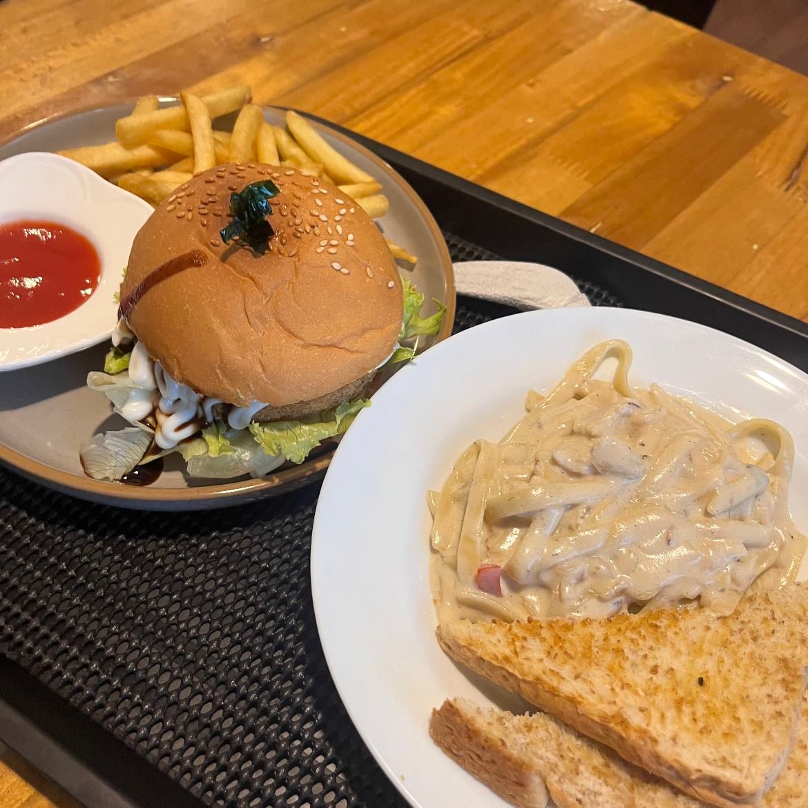 Café Atlast! - frequent visit >•<