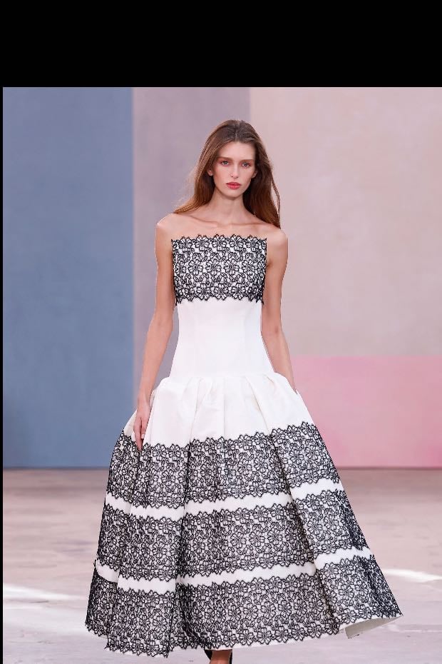 Carolina Herrera, look 64.
