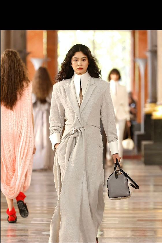 Louis Vuitton, look 5.