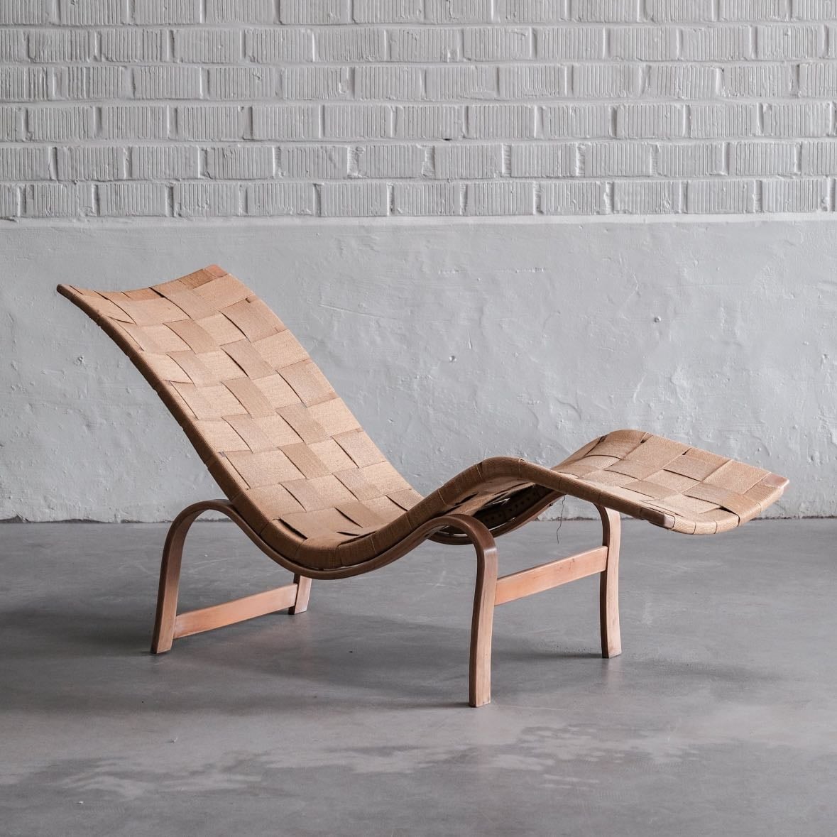 Easy Chair Model 36 - Alvar Aalto