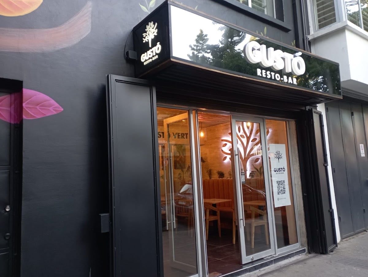 Gustó Resto Bar
