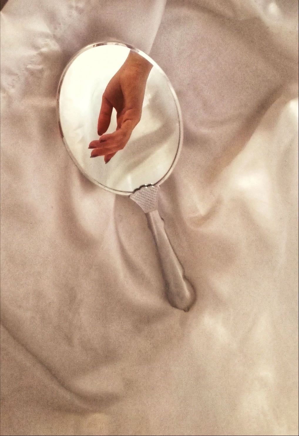 hand held mirror