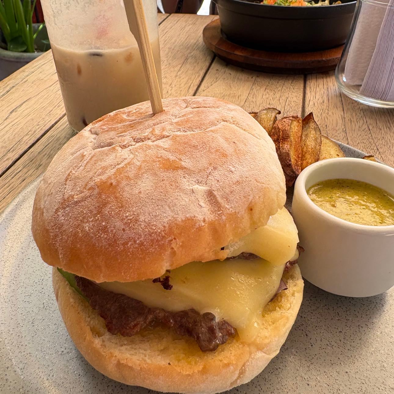 Brunch ✨ - De las mejores hamburguesas artesanales de la ciudad