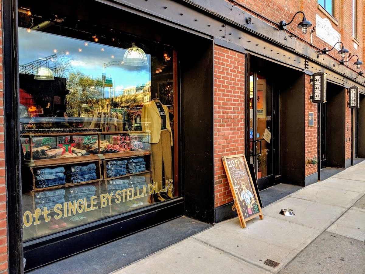 10 ft Single by Stella Dallas - Williamsburg