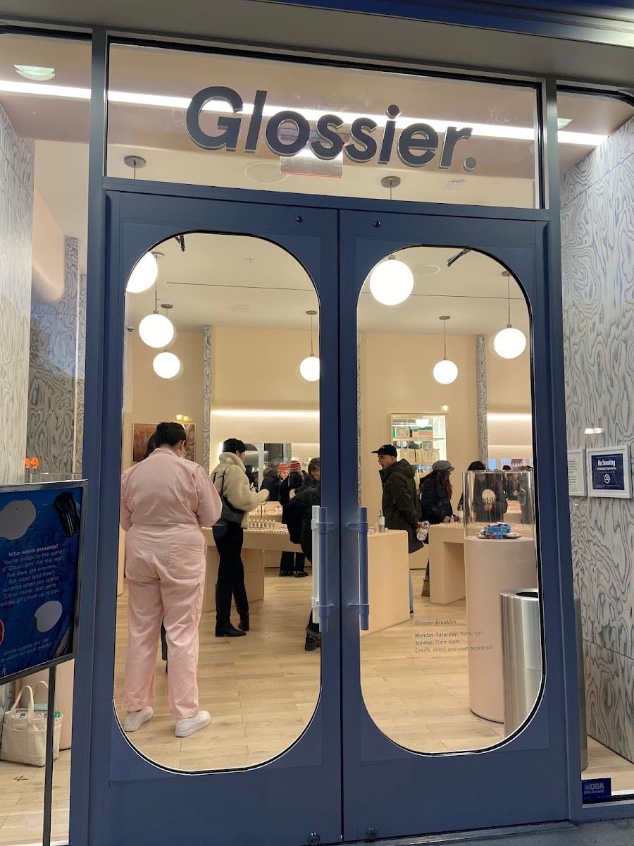 Glossier - Williamsburg