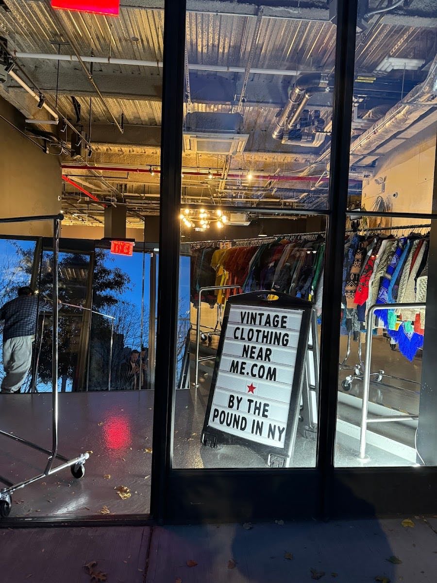 Vintage Clothing Near Me - Williamsburg