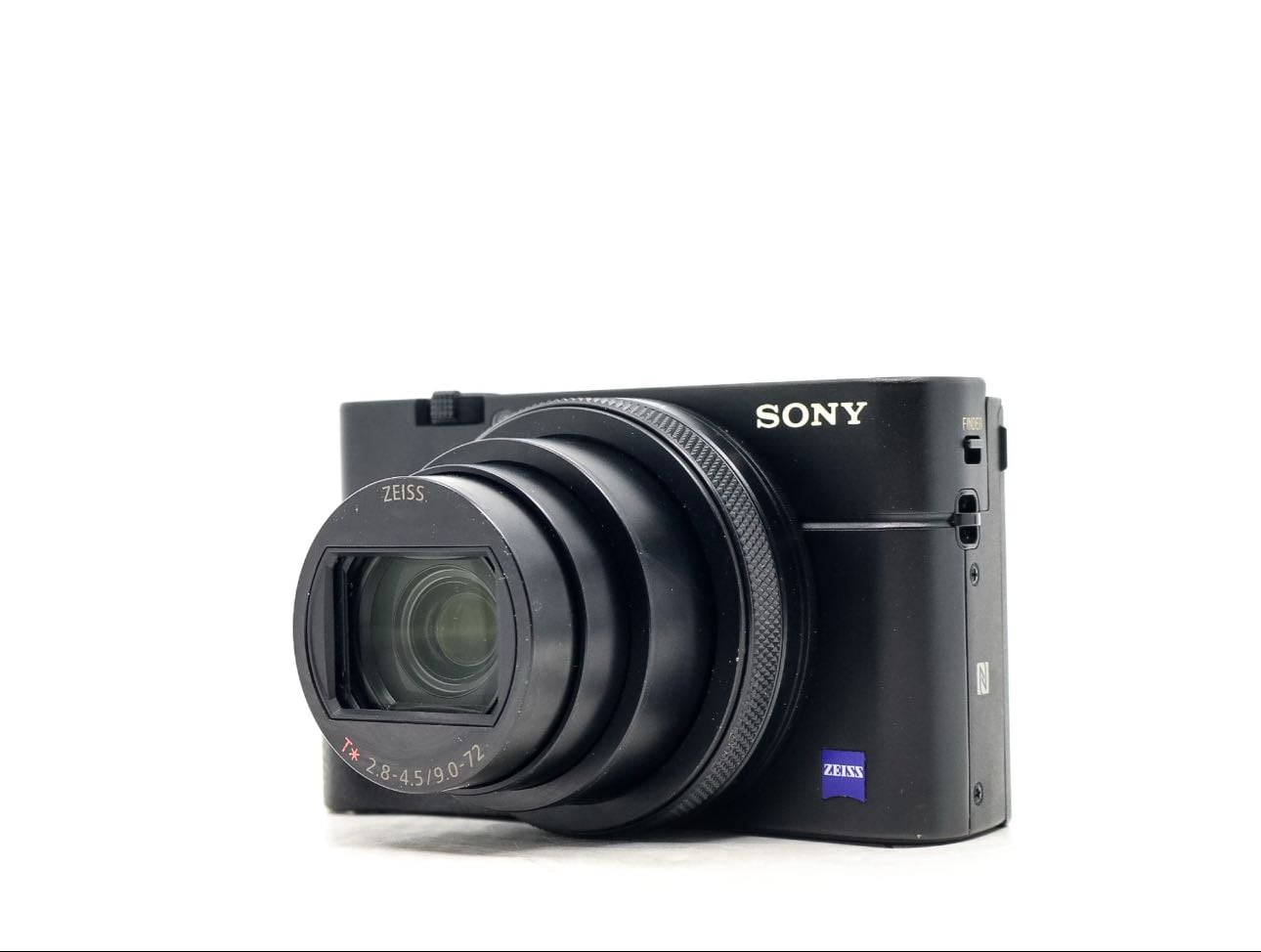12. Sony Cyber-shot RX100 Mark IV