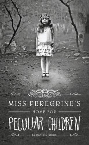 Miss Peregrines Home For Peculiar Children (Thorndike Press Large Print Literacy Bridge) - Ransom Riggs · 2012