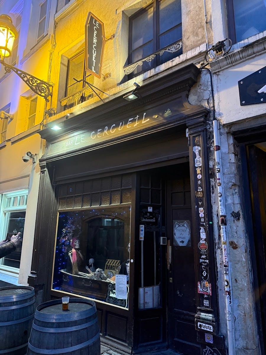 Le Cercueil