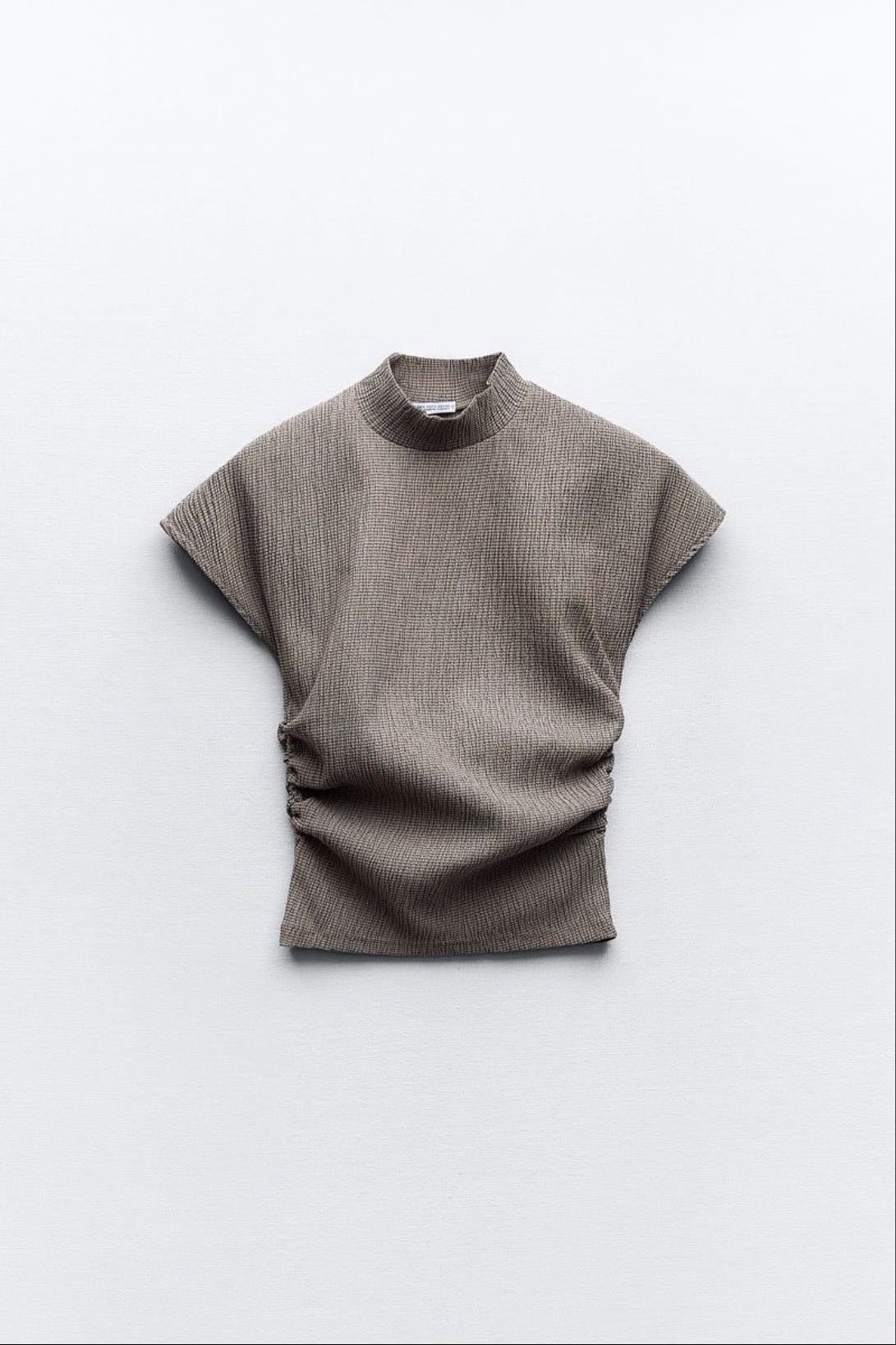 blusa cuello alto