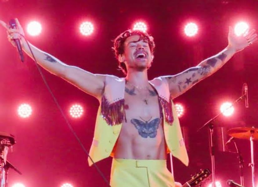 Top 3 harry songs from each album! - Music hypelist by Mia Grandemange