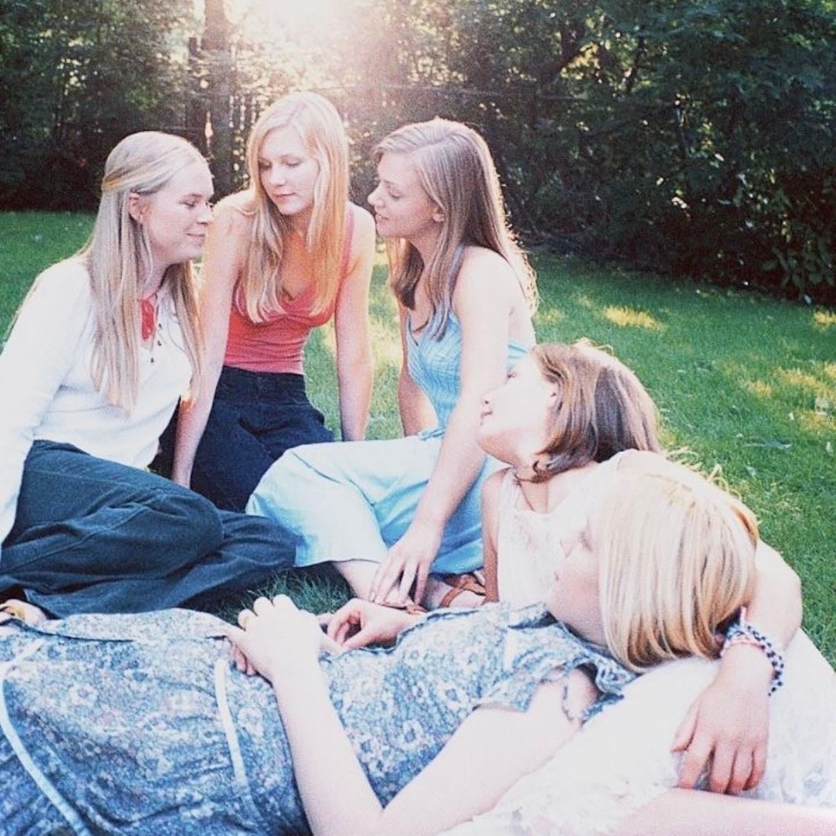 The Virgin Suicides - Sofia Coppola · 2000