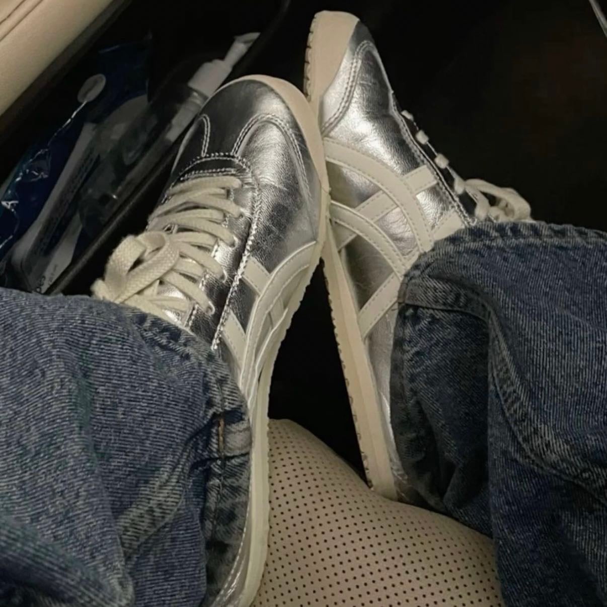 silver onitsuka tiger