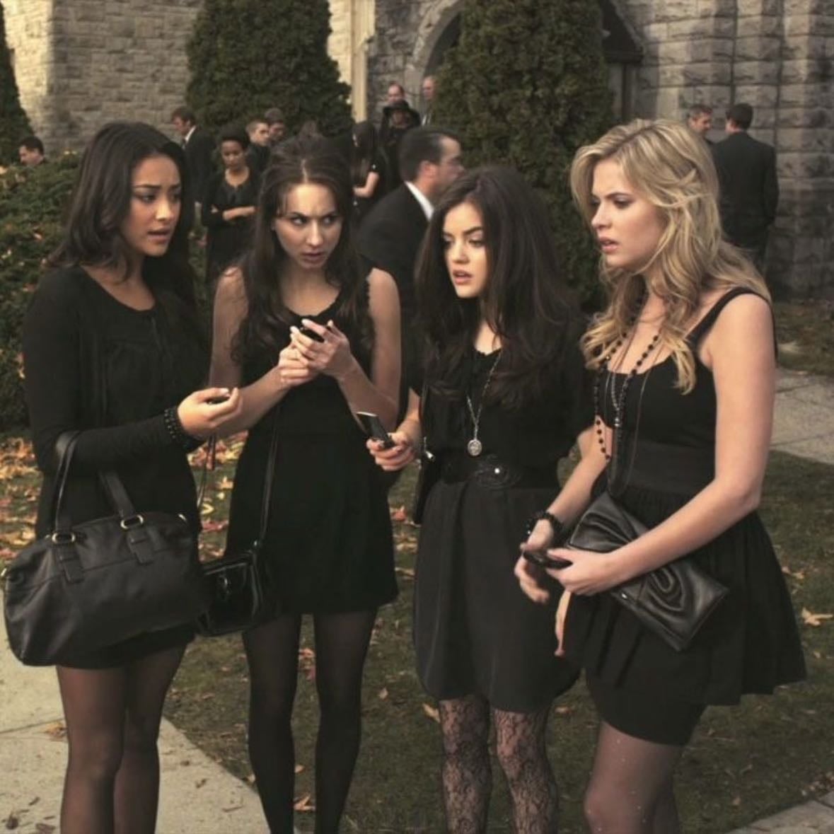 Pretty Little Liars - I. Marlene King · 2010