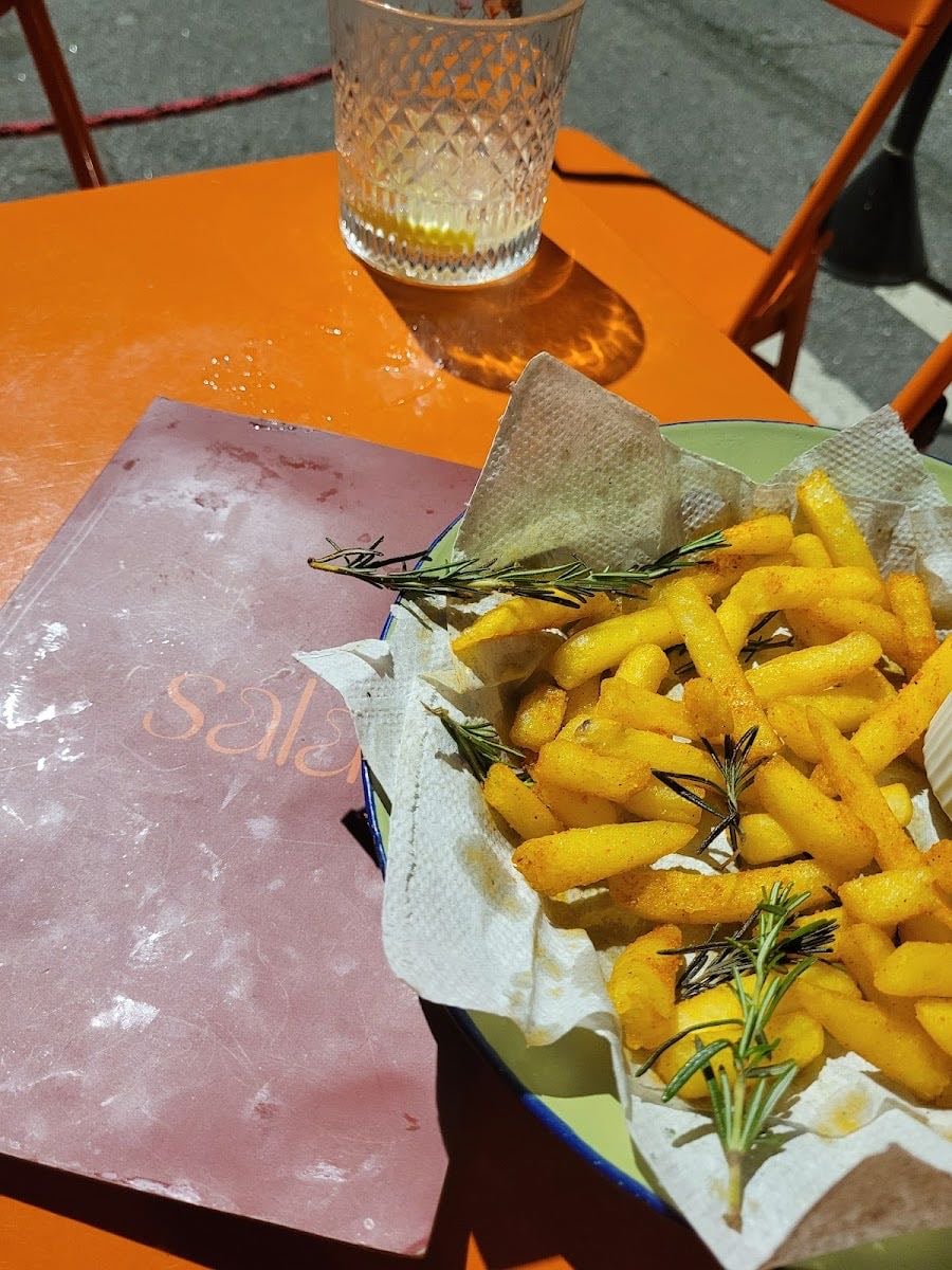 SALA BAR