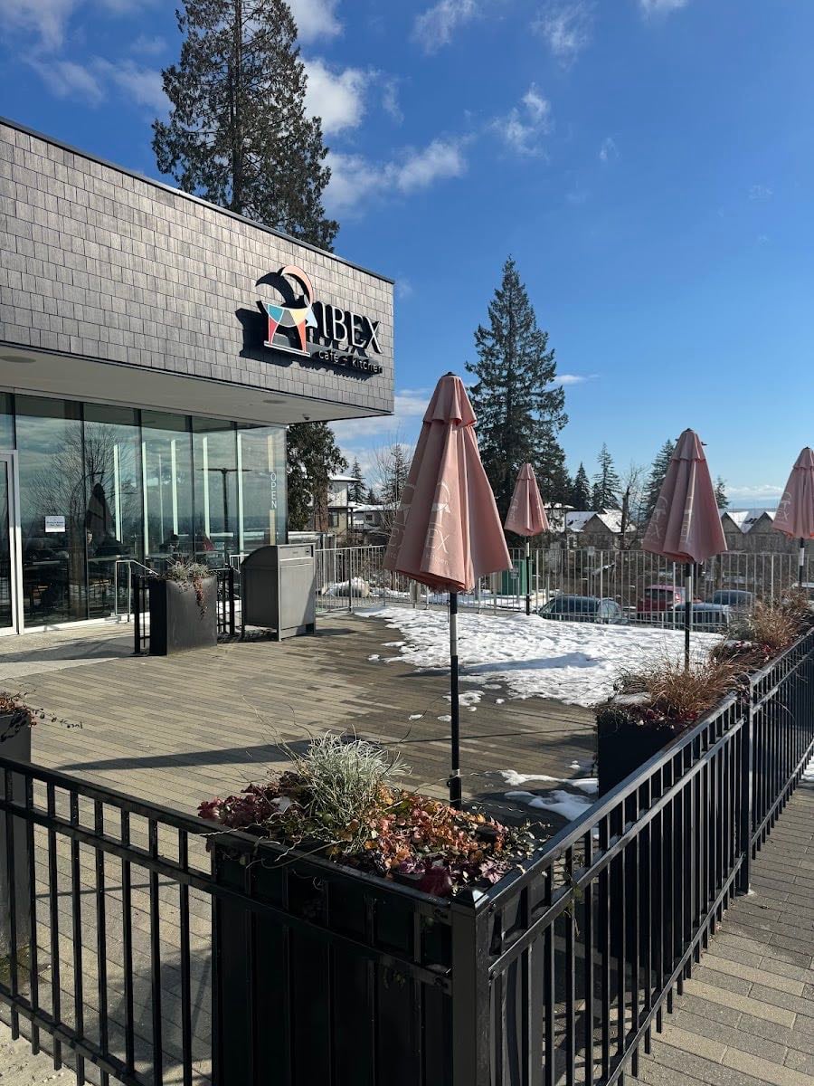 Ibex café + kitchen - Stunning view