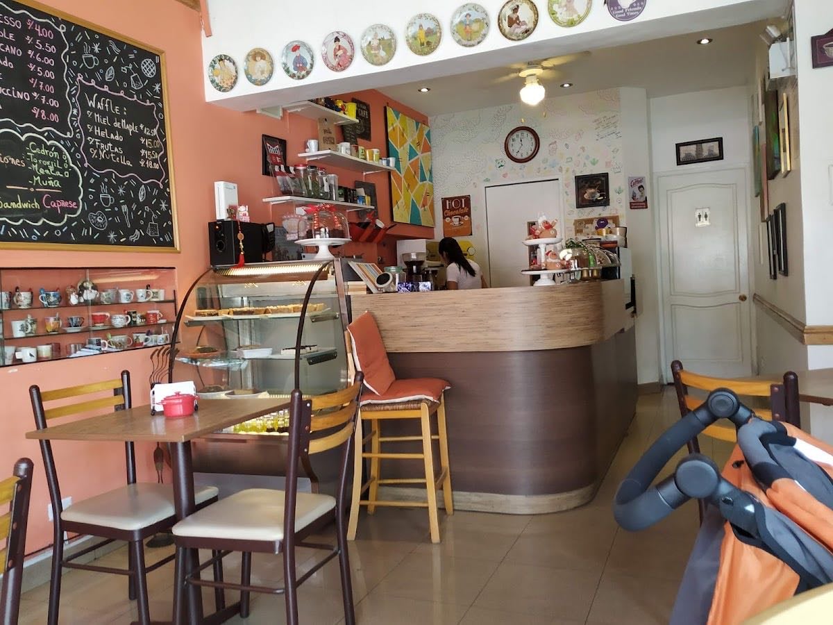 Aurora's Caffe