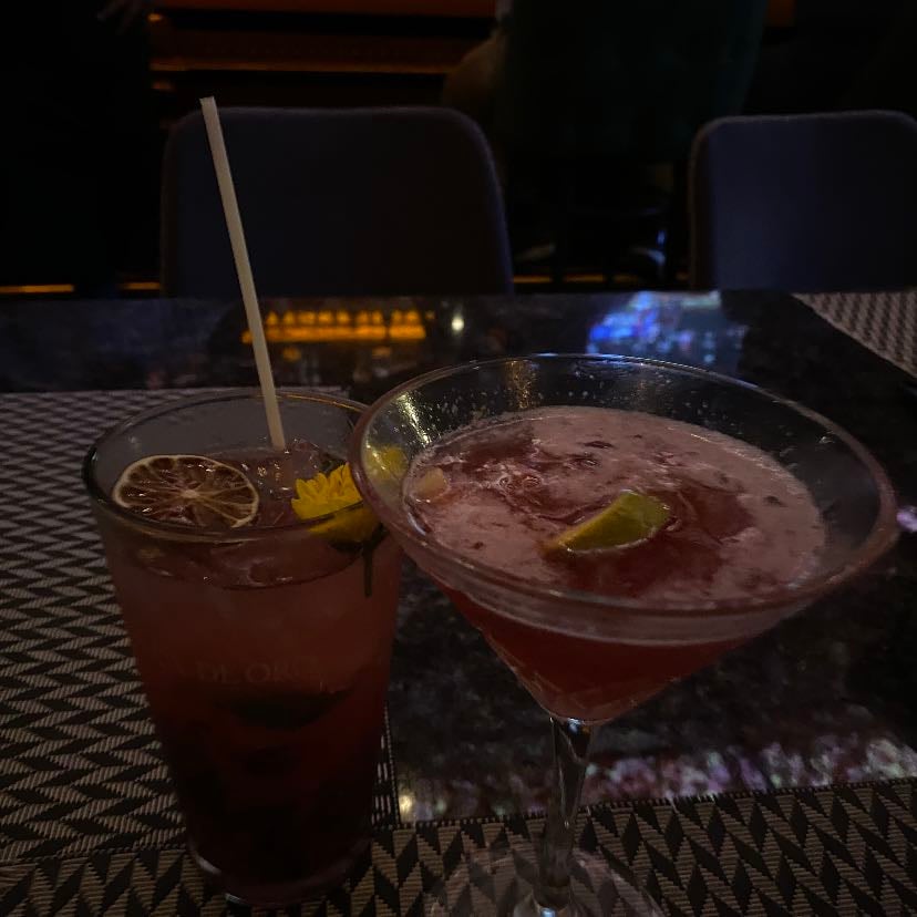 Paraguas - spot + sushi + drinks 10/10
