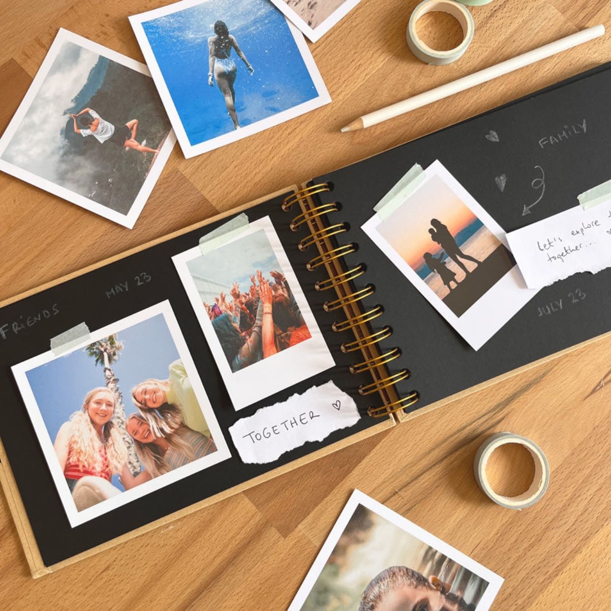 mini álbum de fotos ou desenhos