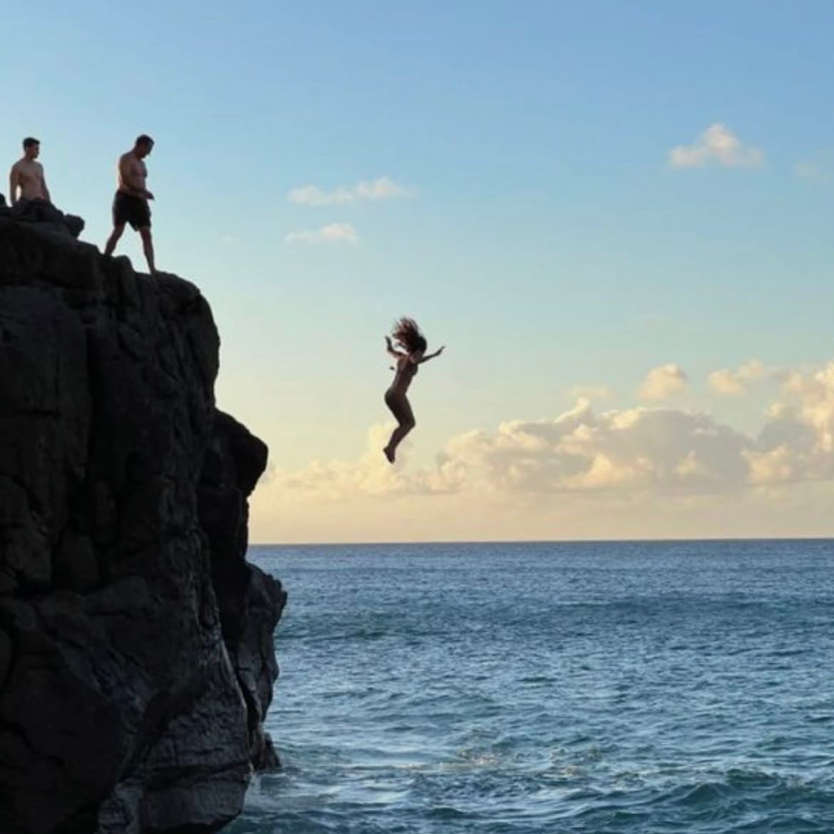 go cliff jumping‼️