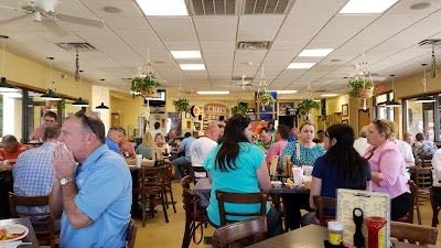 Chris' Poboys - The classic gumbo spot in Lafayette