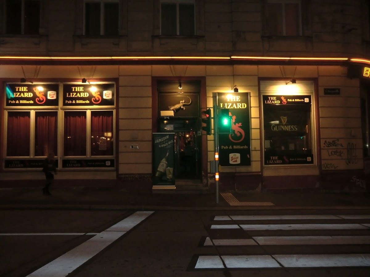 THE LIZARD Pub & Billiards