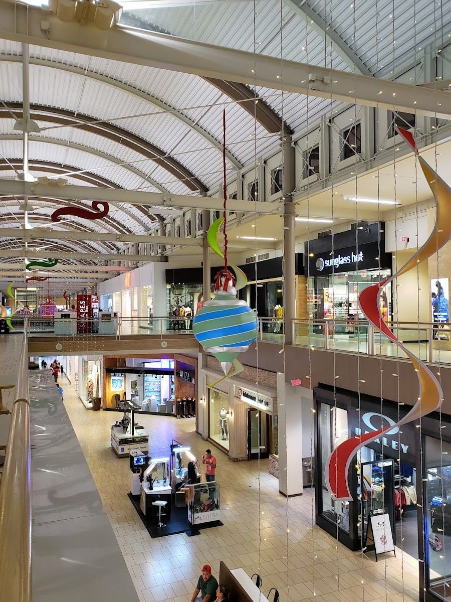 Arrowhead Towne Center