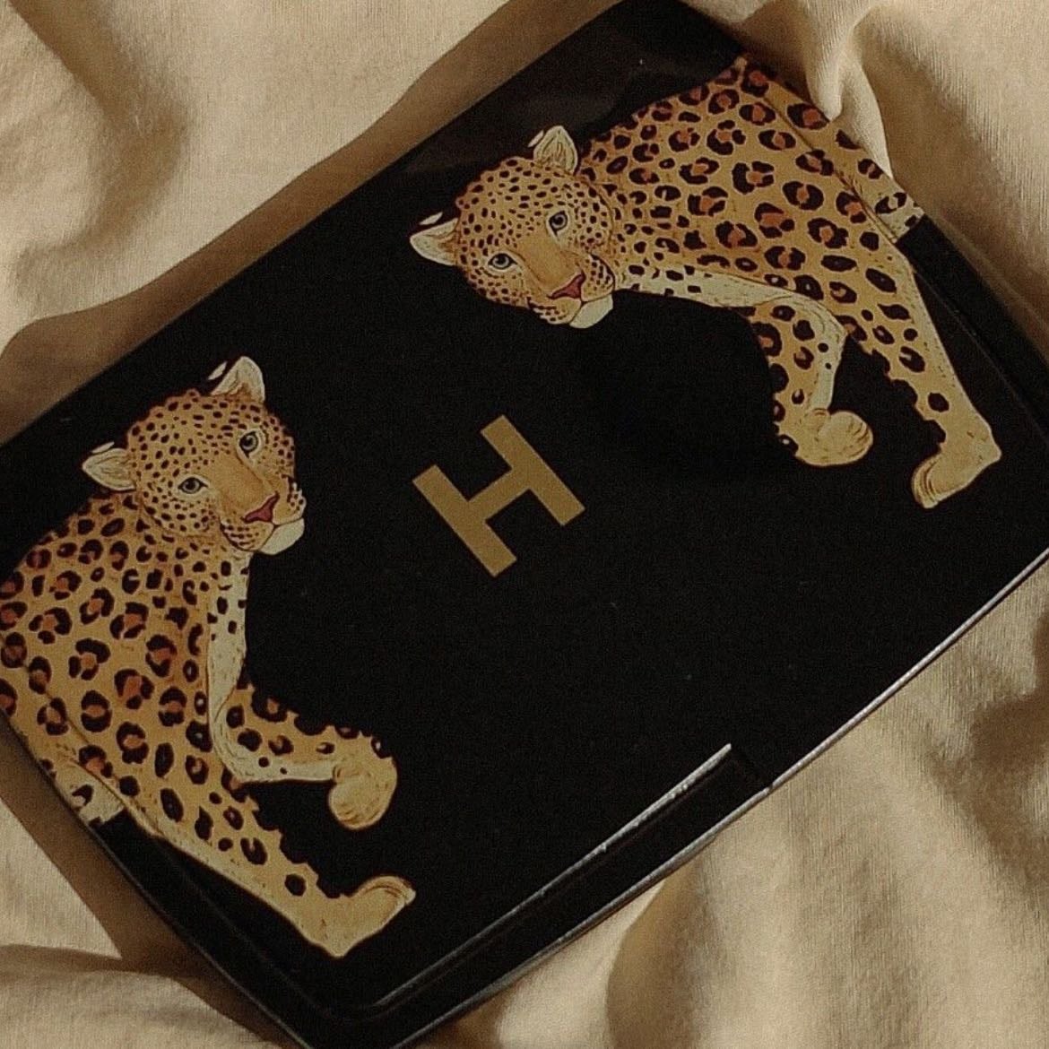 hourglass ambient leopard eyeshadow palette