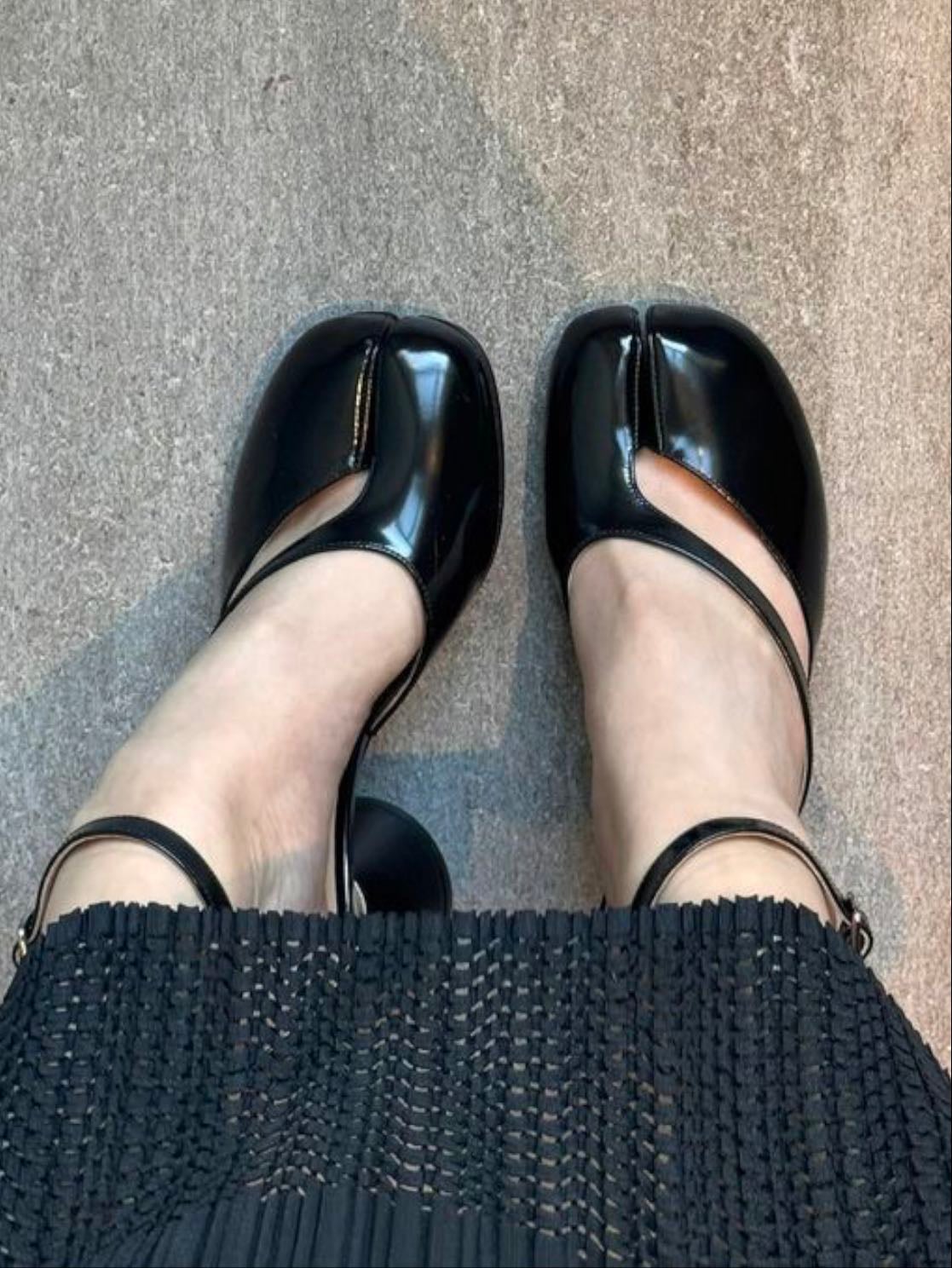 Tabi heels