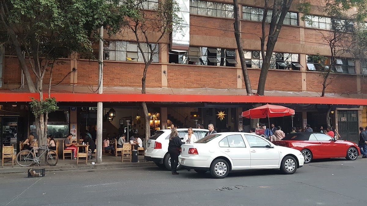 Mog Bistro