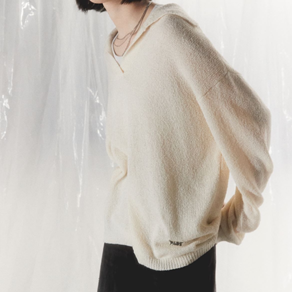 Knit (Ivory) - Face