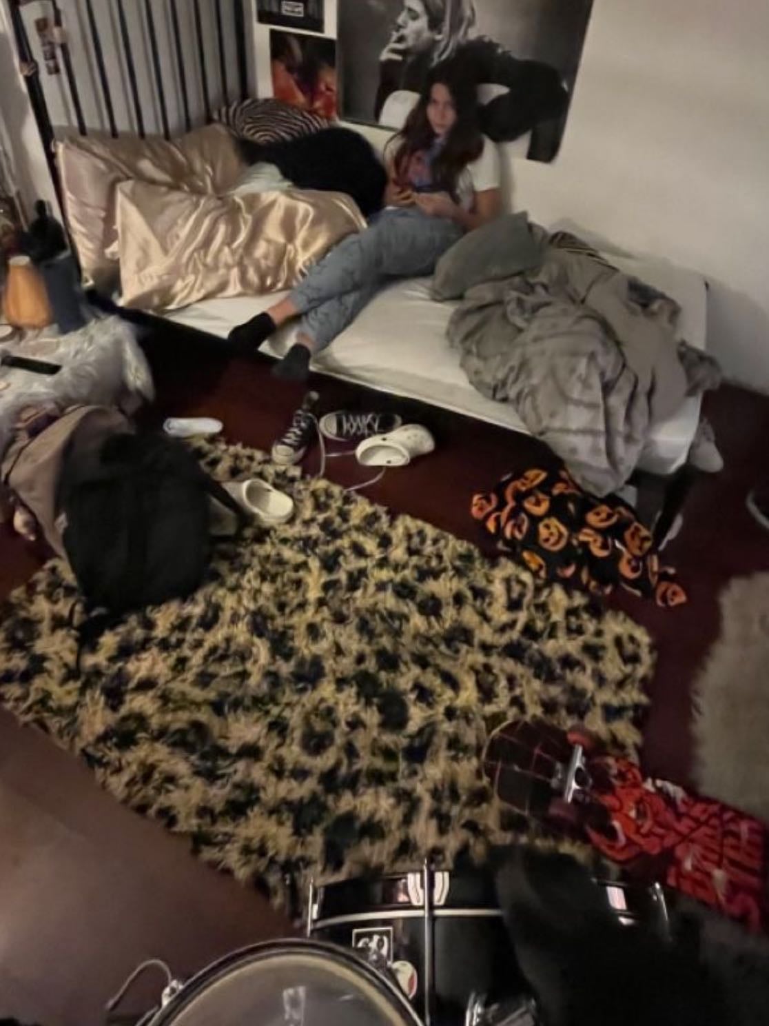 messy room