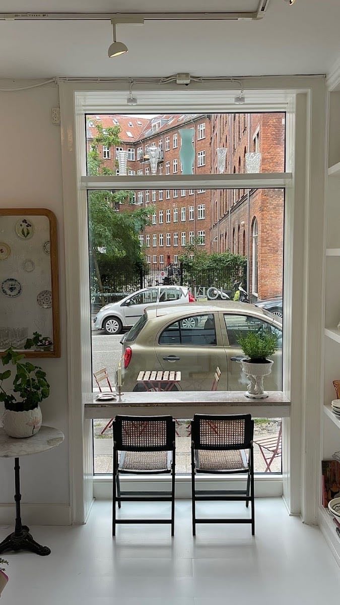 Joliment Vintage - vintage tableware & café